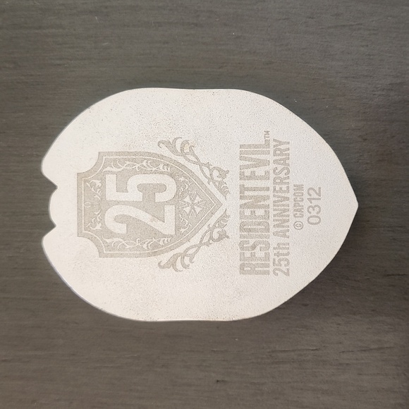 Resident Evil - STARS Badge Medallion limited edtion. - Picture 2 of 8